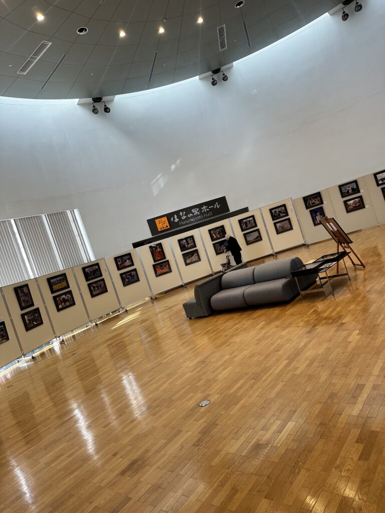 百合ヒルズで開催された秋永正人写真展
